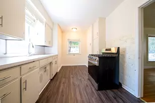 8241 Wentworth Ave S, Bloomington, MN 55420 - Photo 9
