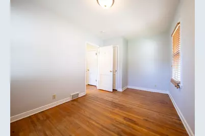 8241 Wentworth Avenue S, Bloomington, MN 55420 - Photo 17