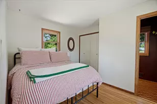 340 Greenway Ave N, Oakdale, MN 55128 - Photo 13
