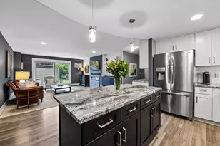 10411 Cedar Lake Rd, Minnetonka, MN 55305 - Photo 15