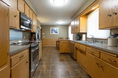 2145 Zealand Avenue N, Golden Valley, MN 55427 - Photo 3
