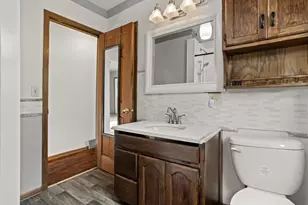 405 14th St N, Moorhead, MN 56560 - Photo 9