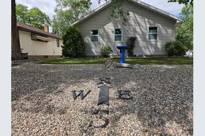 701 N Auburn Avenue, Eveleth, MN 55734 - Photo 3
