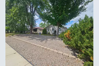 701 N Auburn Avenue, Eveleth, MN 55734 - Photo 33