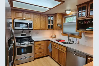 701 N Auburn Avenue, Eveleth, MN 55734 - Photo 7