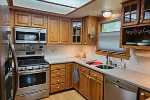 701 N Auburn Ave, Eveleth, MN 55734 - Photo 7