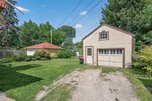 1437 Minnehaha Ave W, Saint Paul, MN 55104 - Photo 3