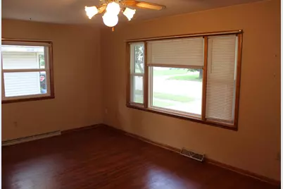 114 Fairfax Street, Winona, MN 55987 - Photo 3