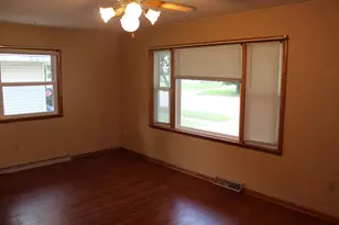 114 Fairfax St, Winona, MN 55987 - Photo 3