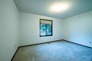 8106 Groveland Rd, Mounds View, MN 55112 - Photo 27