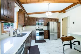 8106 Groveland Rd, Mounds View, MN 55112 - Photo 11