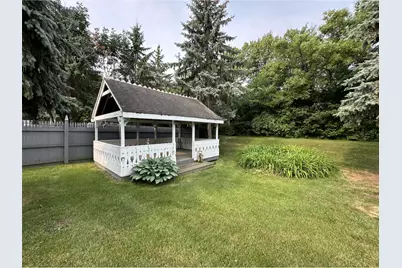 701 3rd Avenue NE, Roseau, MN 56751 - Photo 11
