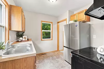 4209 Zane Avenue N, Robbinsdale, MN 55422 - Photo 7