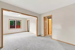 4209 Zane Ave N, Robbinsdale, MN 55422 - Photo 5