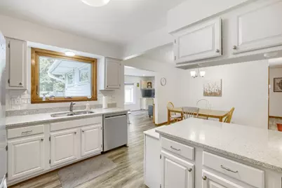 2981 Farrington Avenue, Roseville, MN 55113 - Photo 11