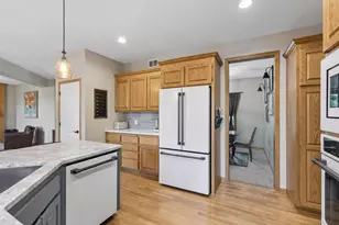 6402 Langer Ln, Hugo, MN 55038 - Photo 21
