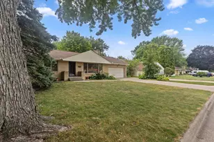 1390 Skillman Ave W, Roseville, MN 55113 - Photo 1