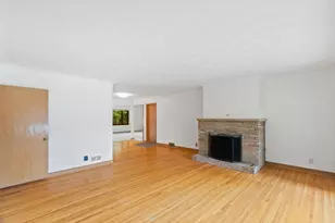 1390 Skillman Ave W, Roseville, MN 55113 - Photo 9