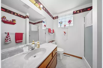 4852 Hillvale Avenue N, Oakdale, MN 55128 - Photo 27