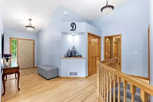 1976 Castle Ct E, Maplewood, MN 55109 - Photo 17
