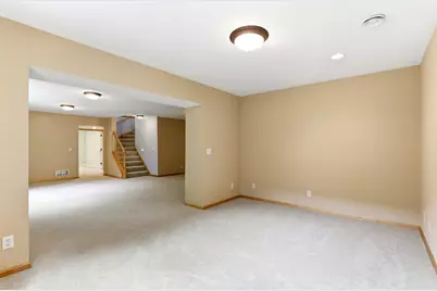 1976 Castle Court E, Maplewood, MN 55109 - Photo 29
