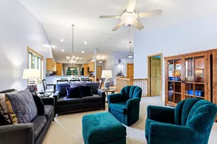 1976 Castle Ct E, Maplewood, MN 55109 - Photo 7
