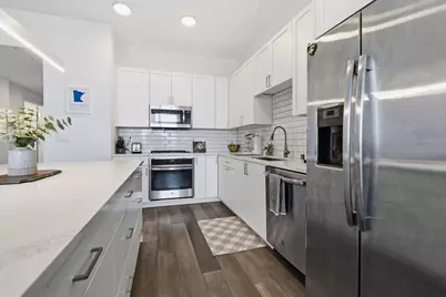 1240 2nd Street S #1031, Minneapolis, MN 55415 - Photo 5