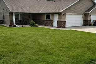 308 Aspenwood Dr, Redwood Falls, MN 56283 - Photo 1