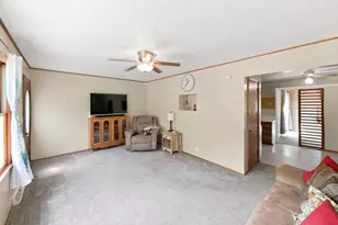 912 S 3rd Ave, Albert Lea, MN 56007 - Photo 7