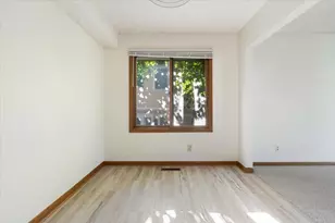 2640 Shenandoah Ln N, Plymouth, MN 55447 - Photo 25