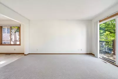 2640 Shenandoah Lane N, Plymouth, MN 55447 - Photo 7