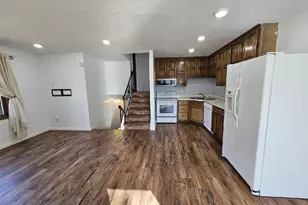 8792 N Maplebrook Cir, Brooklyn Park, MN 55445 - Photo 5