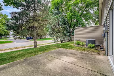 539 Lovell Avenue, Roseville, MN 55113 - Photo 27