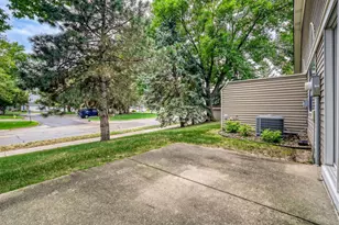 539 Lovell Ave, Roseville, MN 55113 - Photo 27