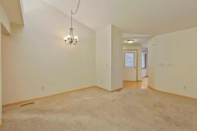 539 Lovell Avenue, Roseville, MN 55113 - Photo 11