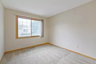 539 Lovell Avenue, Roseville, MN 55113 - Photo 13