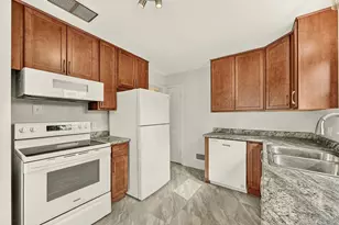724 14th Ave NE, Rochester, MN 55906 - Photo 5