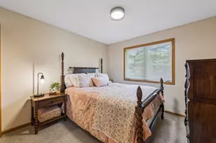 3951 Country Oaks Dr, Chanhassen, MN 55331 - Photo 33