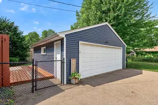 8326 Glenbrook Ave S, Cottage Grove, MN 55016 - Photo 33