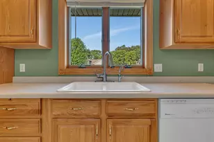 680 W River Dr, New London, MN 56273 - Photo 15