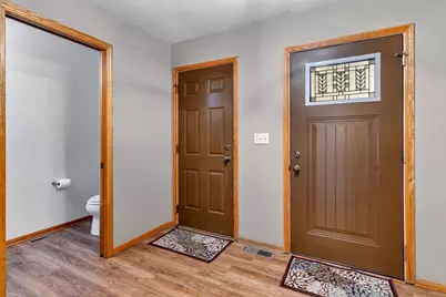 805 26th Avenue SW, Willmar, MN 56201 - Photo 9