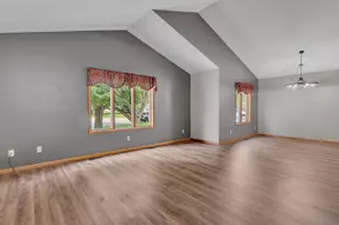 805 26th Ave SW, Willmar, MN 56201 - Photo 23