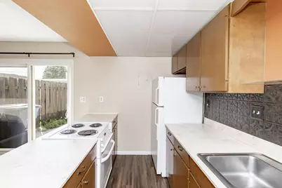 801 23rd Avenue S, Moorhead, MN 56560 - Photo 17