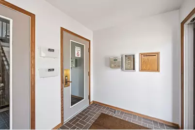 232 S Dewey Street #101, Fairmont, MN 56031 - Photo 5