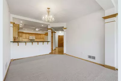11460 Fairfield Road W #303, Minnetonka, MN 55305 - Photo 9