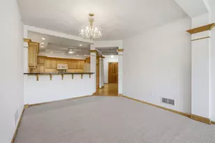 11460 Fairfield Rd W, Minnetonka, MN 55305 - Photo 9