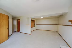 1100 W 158th St, Burnsville, MN 55306 - Photo 15