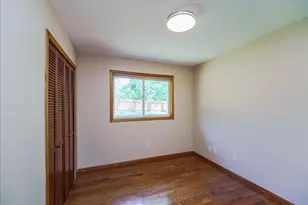 1100 W 158th St, Burnsville, MN 55306 - Photo 11