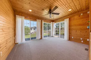 1035 Smith Ave, Owatonna, MN 55060 - Photo 5