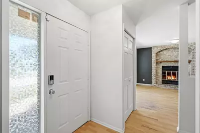 7610 Heritage Road, Eden Prairie, MN 55346 - Photo 9